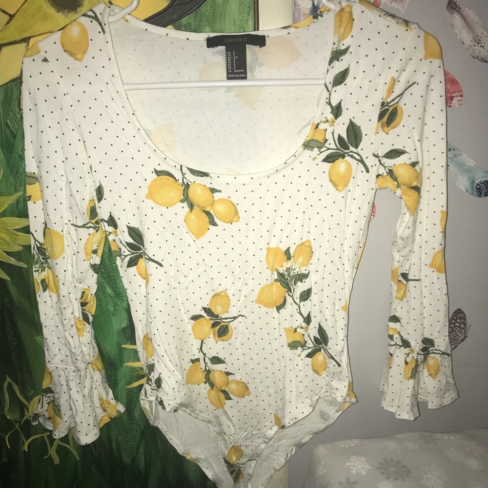 Women’s lemon print body suit